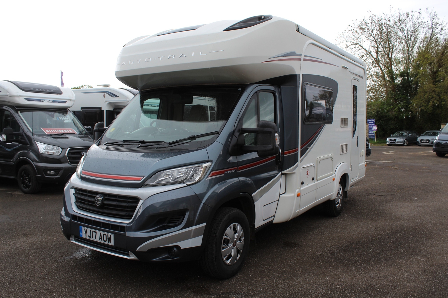 Auto-Trail Tracker EKS HI-Line 2017 for sale image