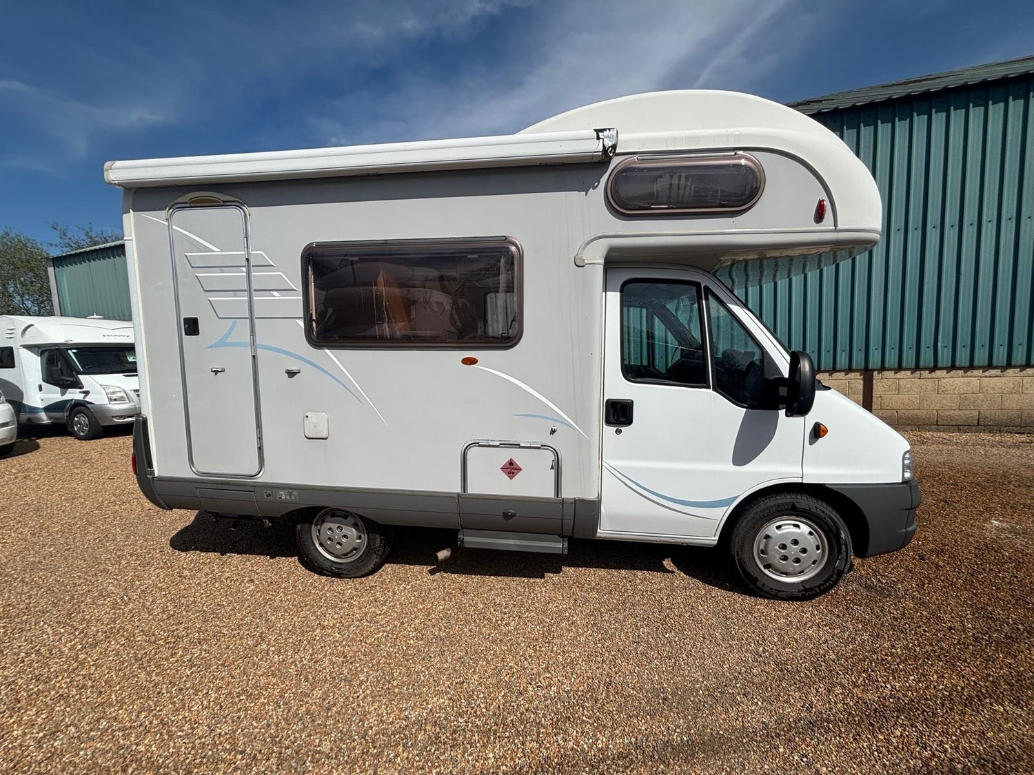 Hymer C494 2004 for sale image