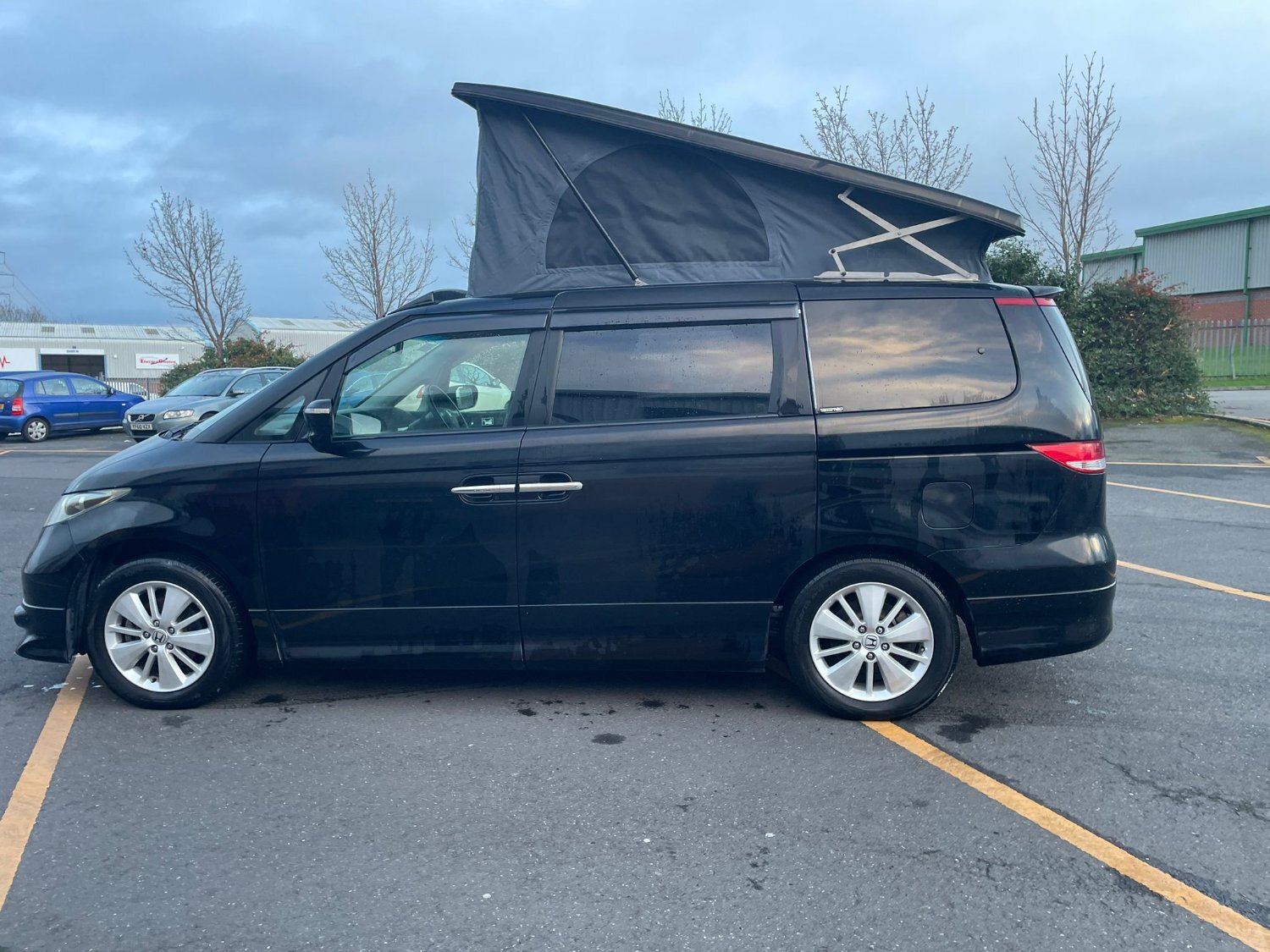 Wellhouse Honda Elysion, (2010)  Campervan for sale