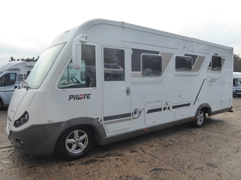 Pilote Explorateur G742 2012 for sale image