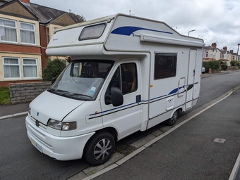 Autohomes Peugeot 2000 for sale image