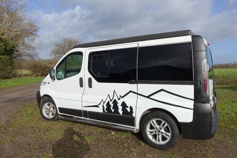 Renault Trafic, (2005)  Campervan for sale image