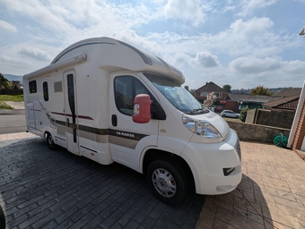 Adria Matrix plus m680sl 2014 for sale image