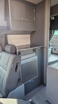 VW (Volkswagen) T5 Lezan 2015 for sale image